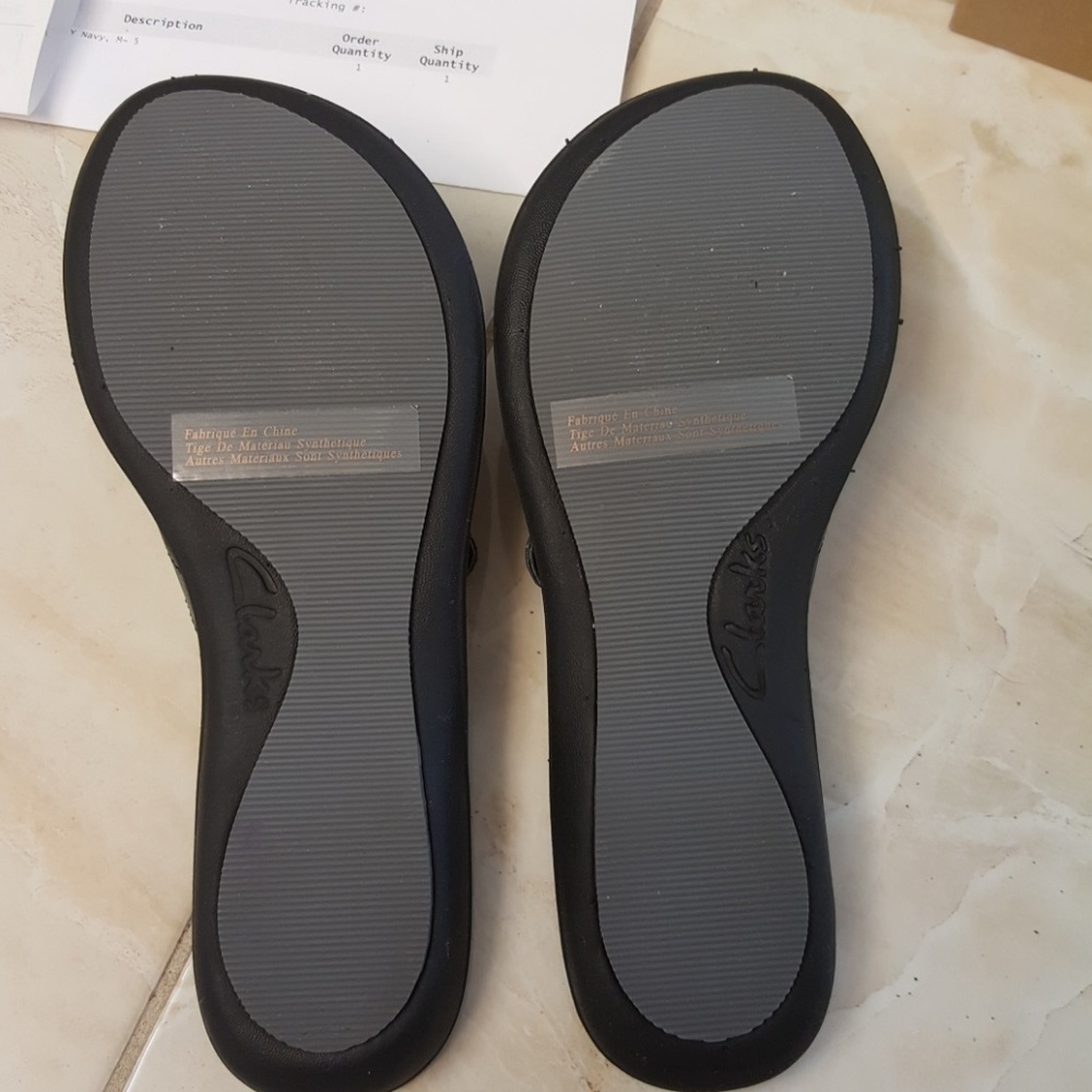 CLARKS SLIPPER - Picture 6 of 8